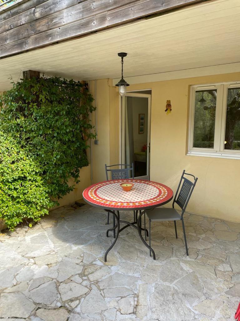 Mas Des Amarens Apartment Malaucène Екстериор снимка
